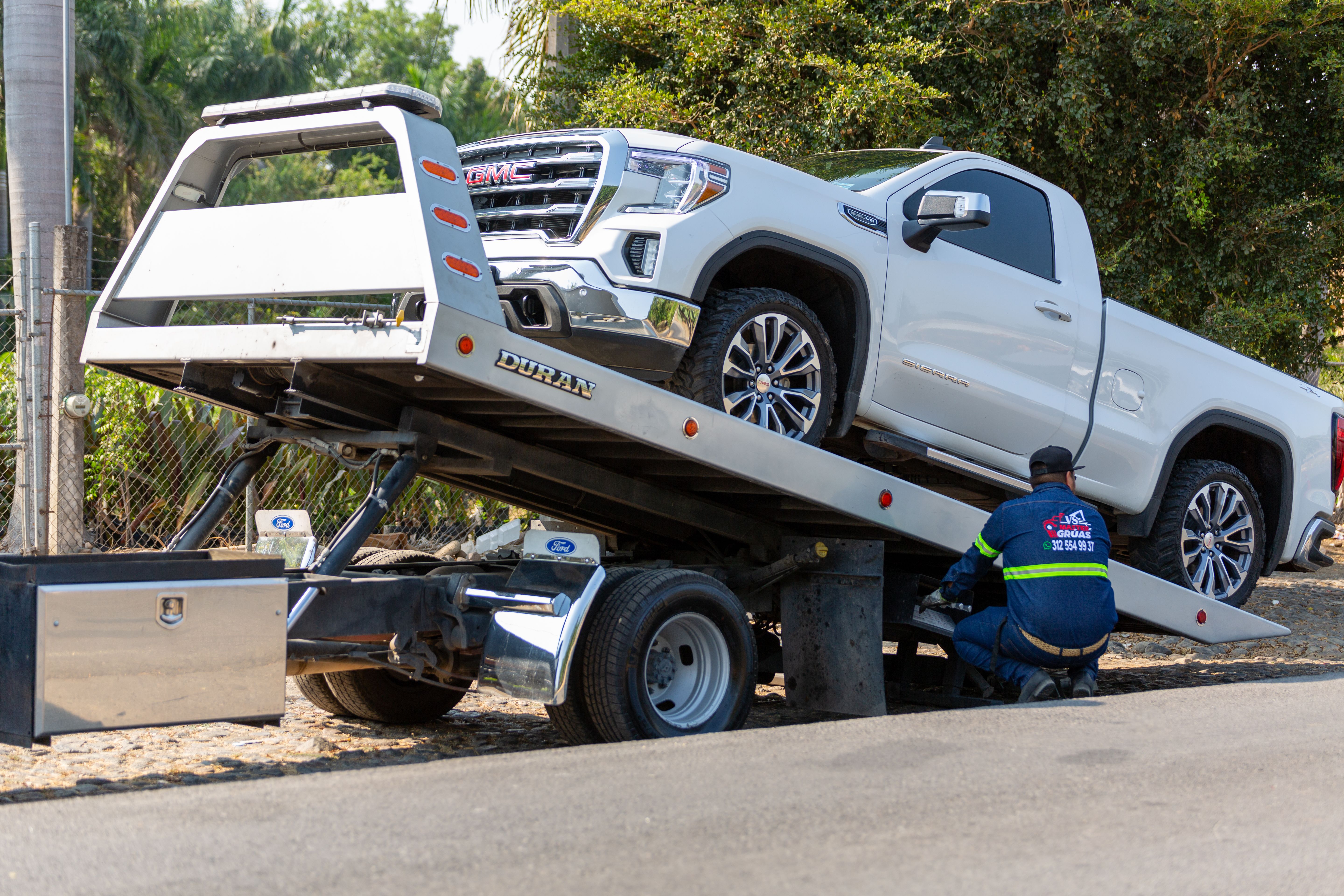 Roadside assistance service